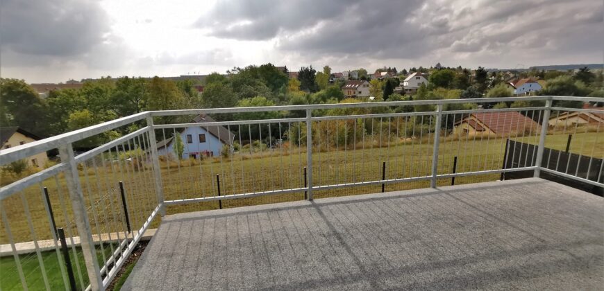 PRONAJATO – Pronájem bytu 4+kk 82 m² Vochov, okres Plzeň-sever