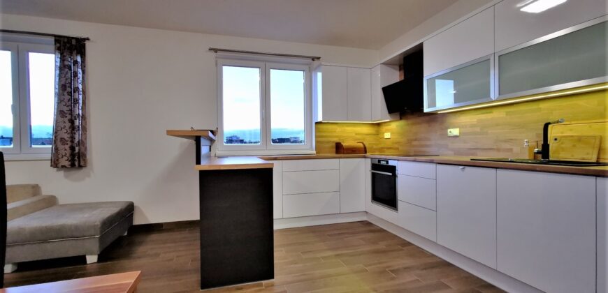 PRONAJATO-Pronájem bytu 4+kk 81 m² Vochov, okres Plzeň-sever