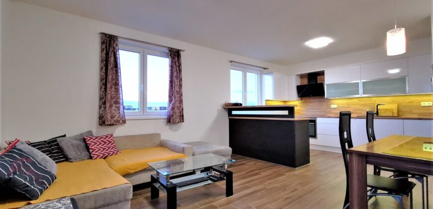 PRONAJATO-Pronájem bytu 4+kk 81 m² Vochov, okres Plzeň-sever