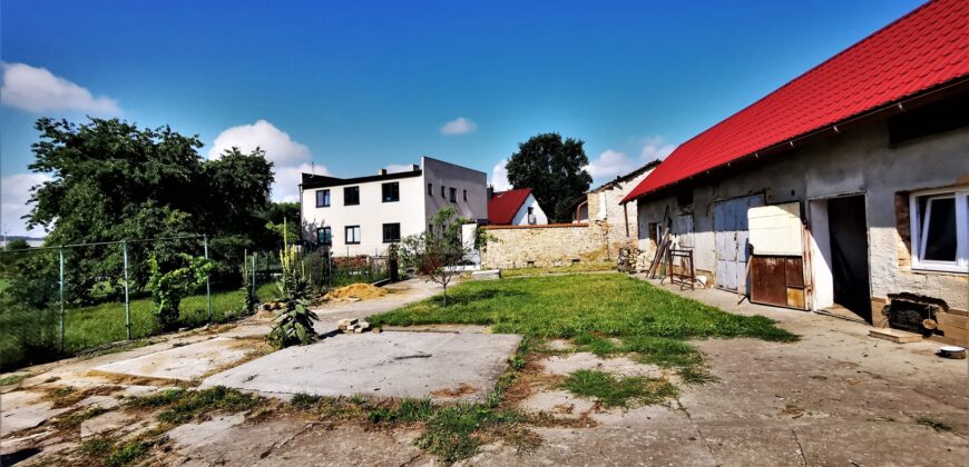 Prodej stavebního pozemku 2 035 m² Družstevní náměstí, Heřmanova Huť – Vlkýš