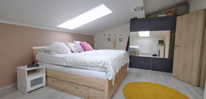Prodej bytu 4+kk 85 m² (Mezonet) Houškova, Plzeň – Východní Předměstí