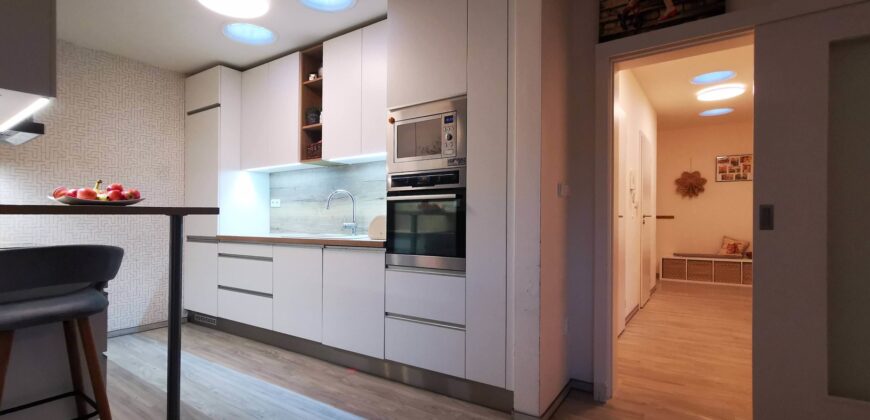 Prodej bytu 3+kk 106 m² (Podkrovní), Plzeň – Bolevec
